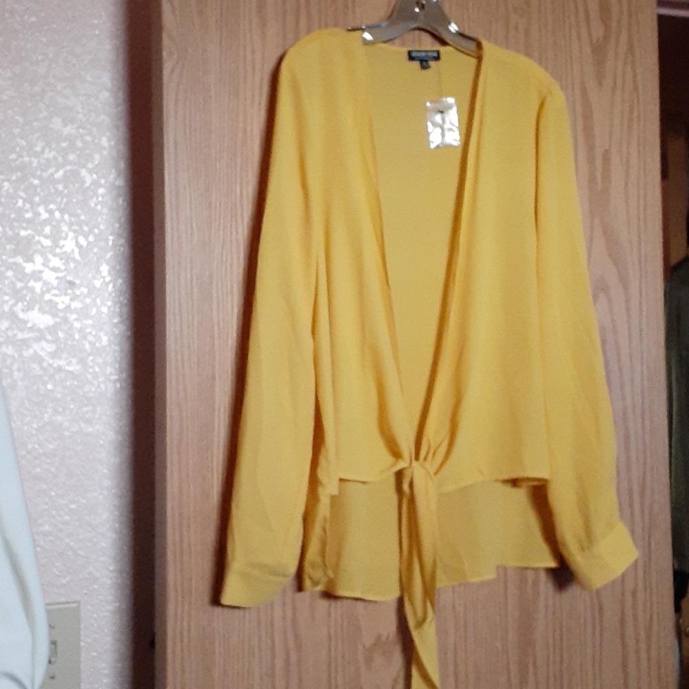 NWT  Longsleeve Top